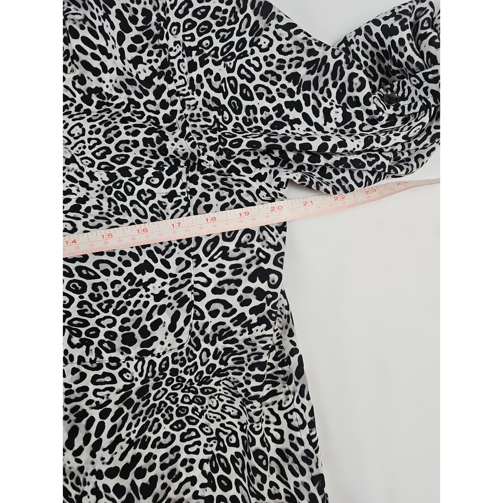 Jones New York Animal Print Shirt Silky Black White Leopard Roll Sleeve Sz M - Picture 5 of 7